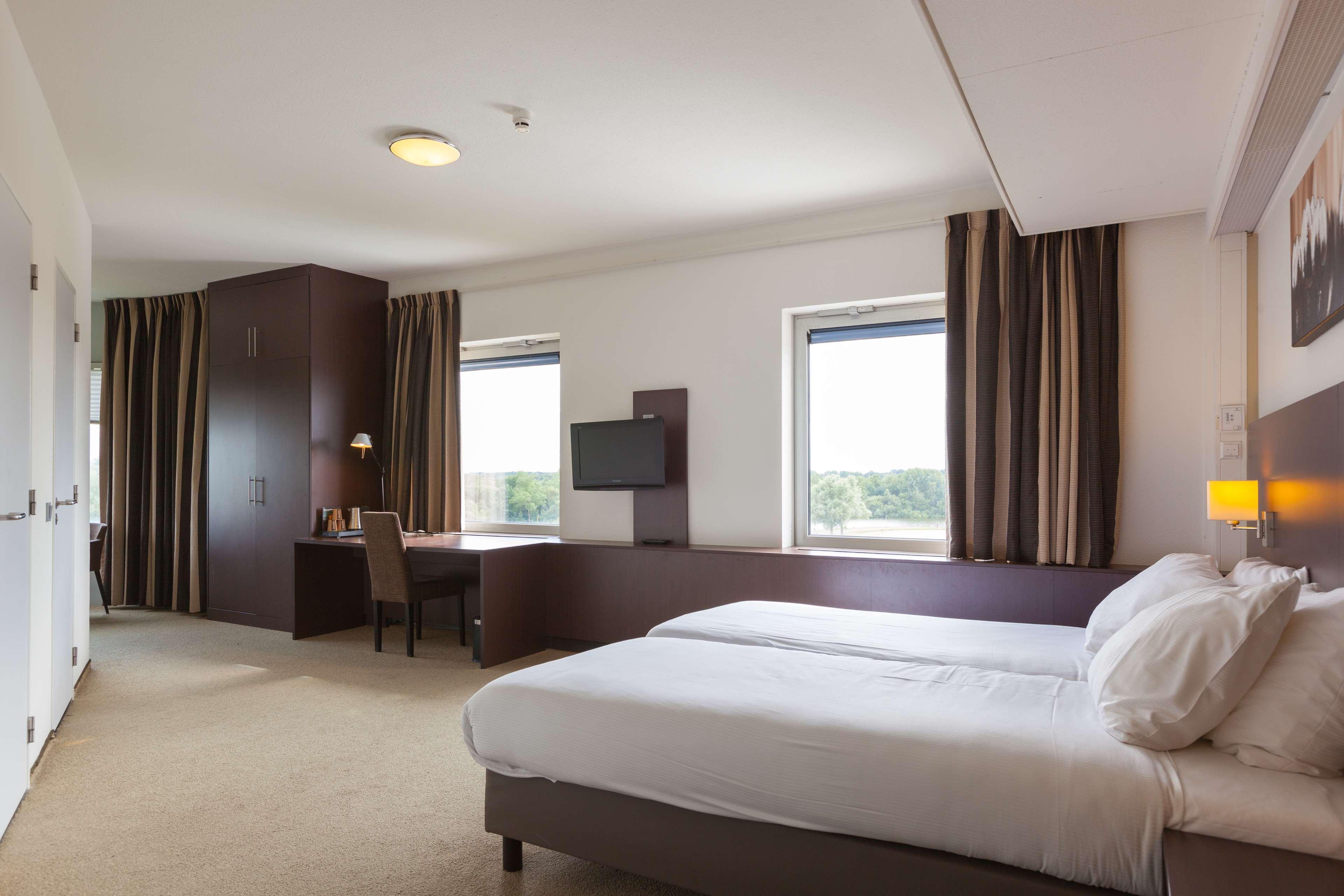 Best Western Plus Flatonia Inn Zewnętrze zdjęcie